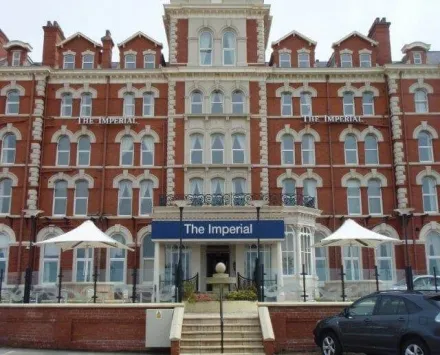 Imperial Hotel Blackpool - Info and Photos
