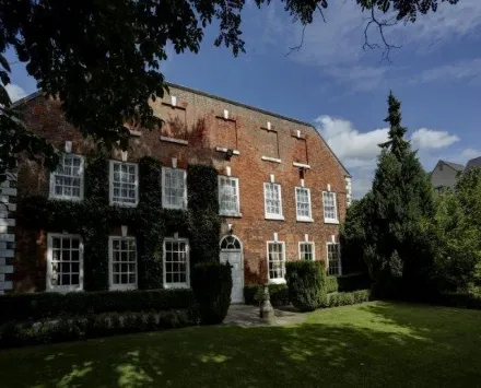 Dower House Hotel & Imagine Spa