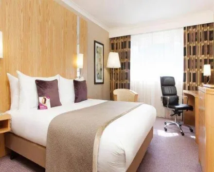 Crowne Plaza Reading Hotel & Spa