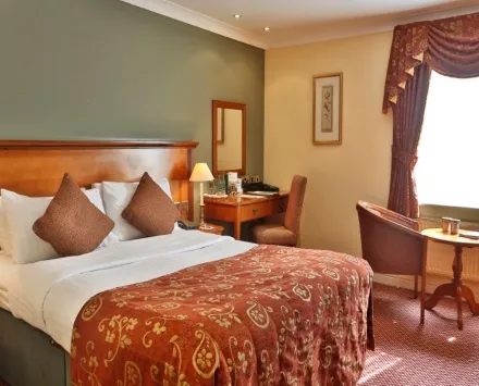 Best Western Premier Yew Lodge